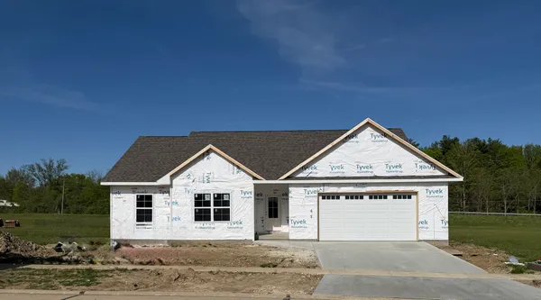 $389,900 | 602 North Beacon Hill Circle, Urbana, IL 61802