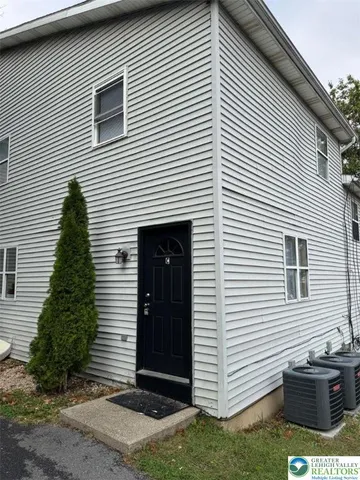 $1,835 | 1538 East 8th Street, Unit C, Bethlehem, PA 18015