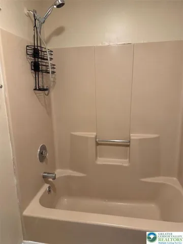 $1,835 | 1538 East 8th Street, Unit C, Bethlehem, PA 18015