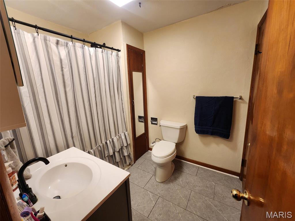 3129 Rendlen Avenue Hannibal, MO 63401 - Photo 11 of 27