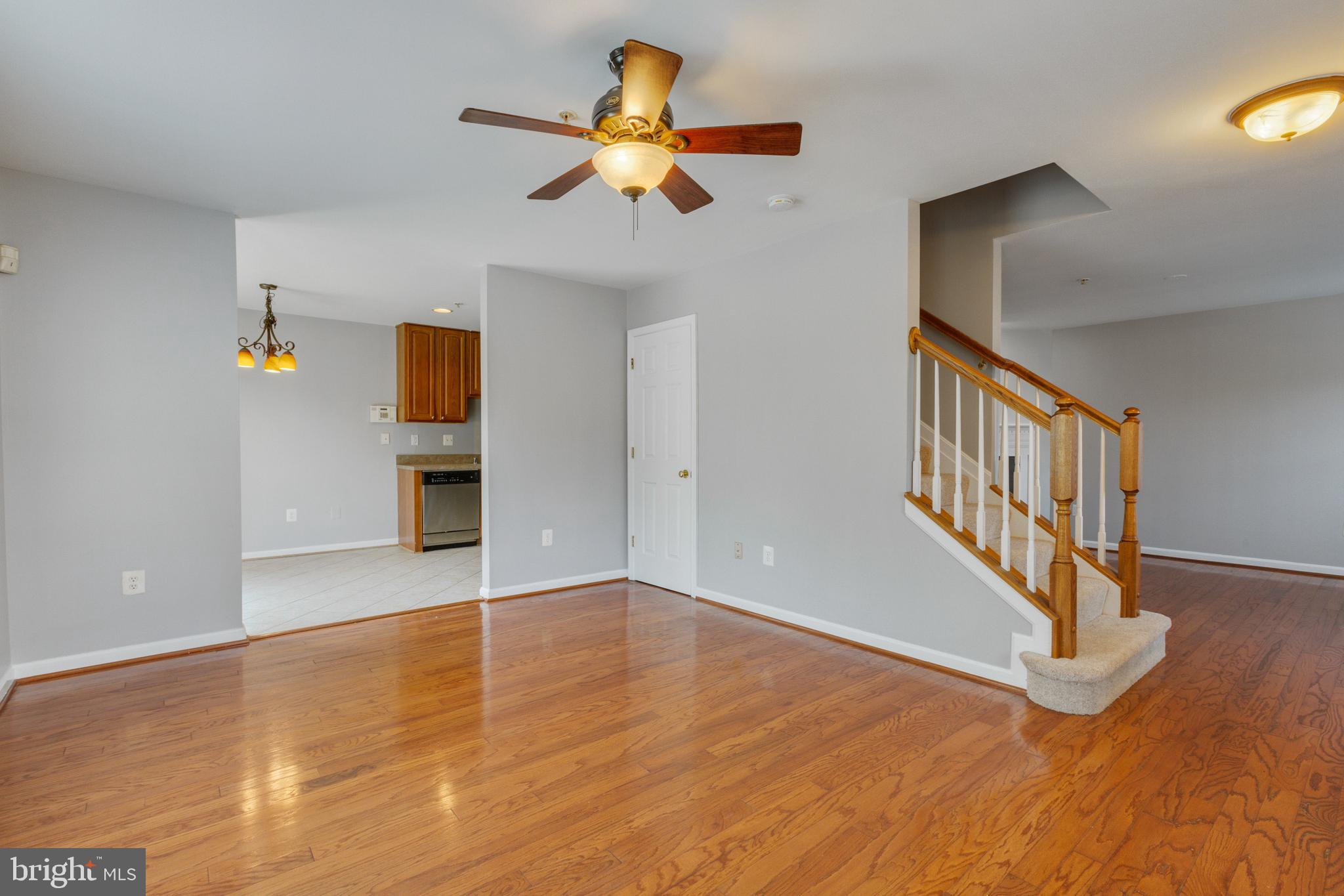 2051 Astilbe Way Odenton, MD 21113 - Photo 7 of 40