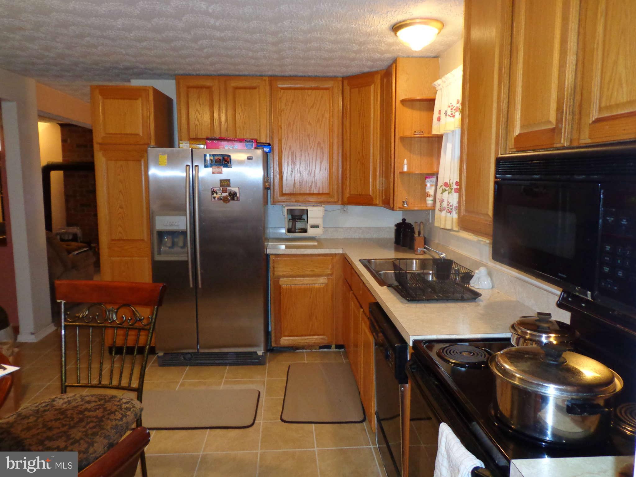 12106 Deka Road Clinton, MD 20735 - Photo 6 of 12 Kitchen