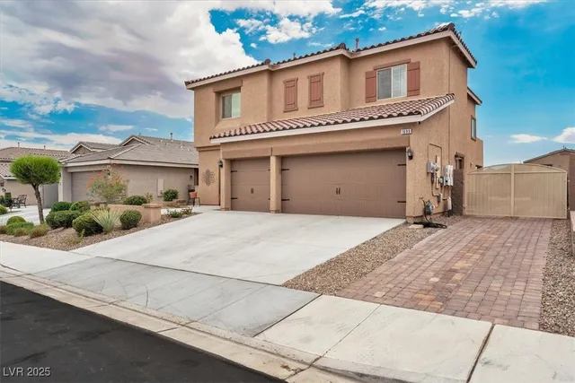 $660,000 | 1699 Sonoran Bluff Avenue, Henderson, NV 89014
