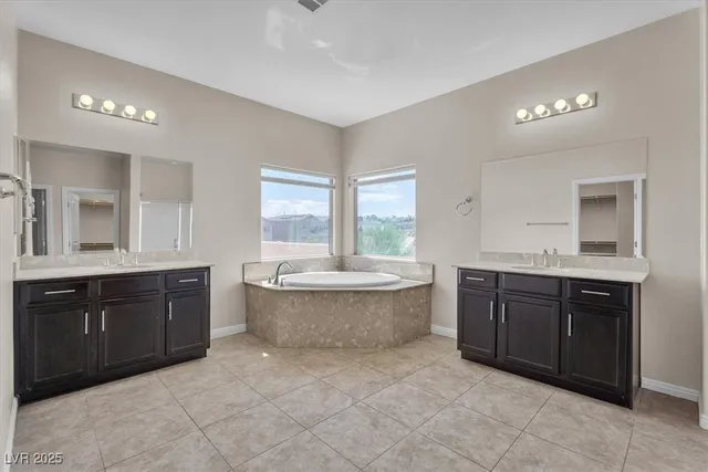 $660,000 | 1699 Sonoran Bluff Avenue, Henderson, NV 89014