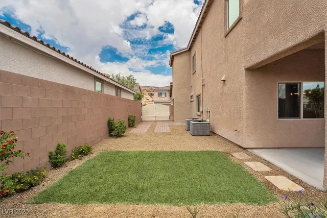 $660,000 | 1699 Sonoran Bluff Avenue, Henderson, NV 89014