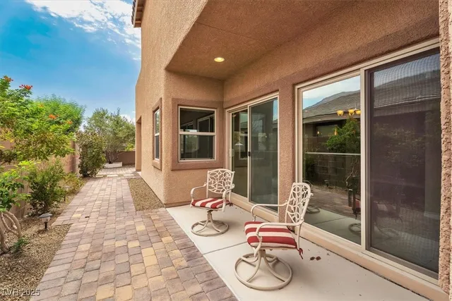 $660,000 | 1699 Sonoran Bluff Avenue, Henderson, NV 89014