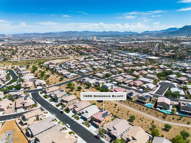 $660,000 | 1699 Sonoran Bluff Avenue, Henderson, NV 89014