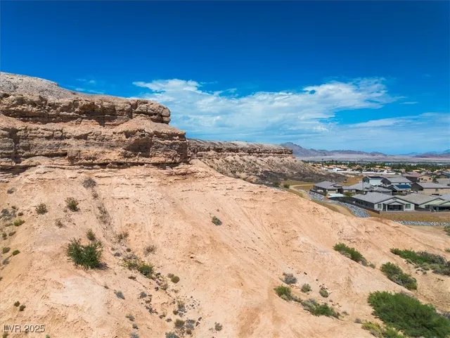 $660,000 | 1699 Sonoran Bluff Avenue, Henderson, NV 89014