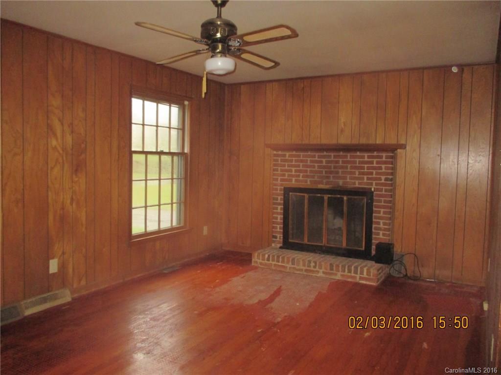 7236 Fox Hunt Road Charlotte, NC 28212 - Photo 8 of 13 Gallery Image 8