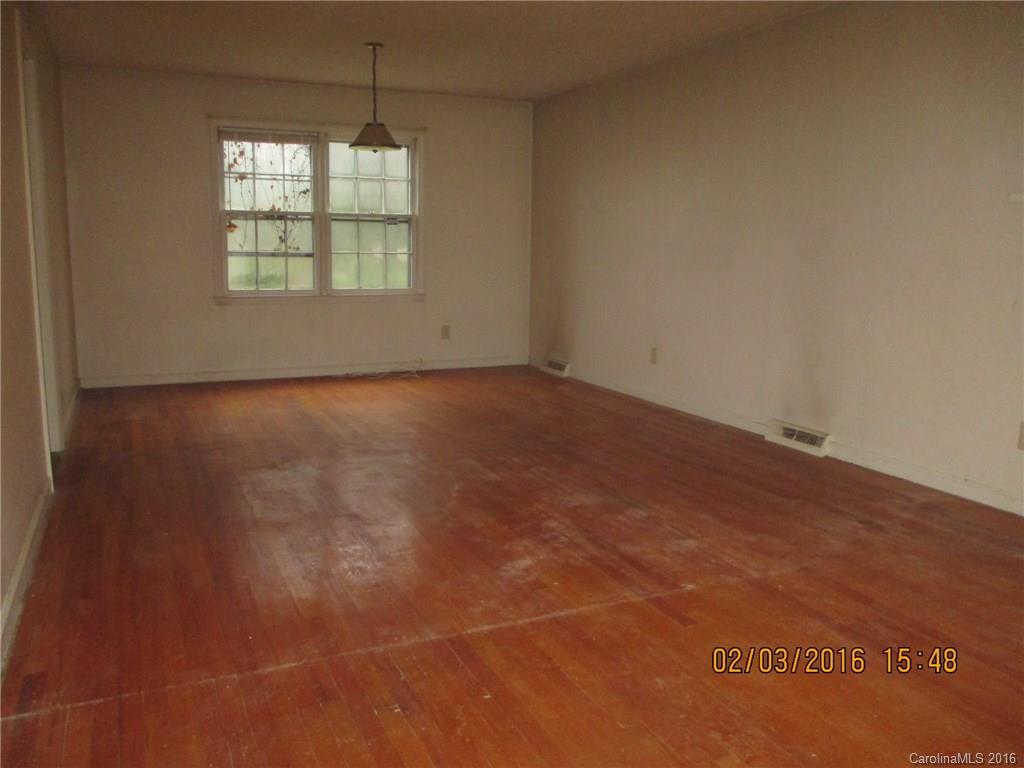 7236 Fox Hunt Road Charlotte, NC 28212 - Photo 10 of 13 Gallery Image 10