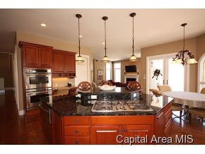 1270 Churchill Road Springfield, IL 62702 - Photo 2 of 24