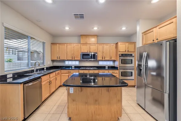 $3,495 | 9218 Desert Heat Avenue, Las Vegas, NV 89178