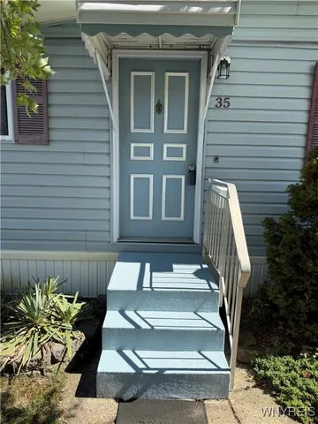 $59,900 | 35 Carefree Lane, Cheektowaga, NY 14227
