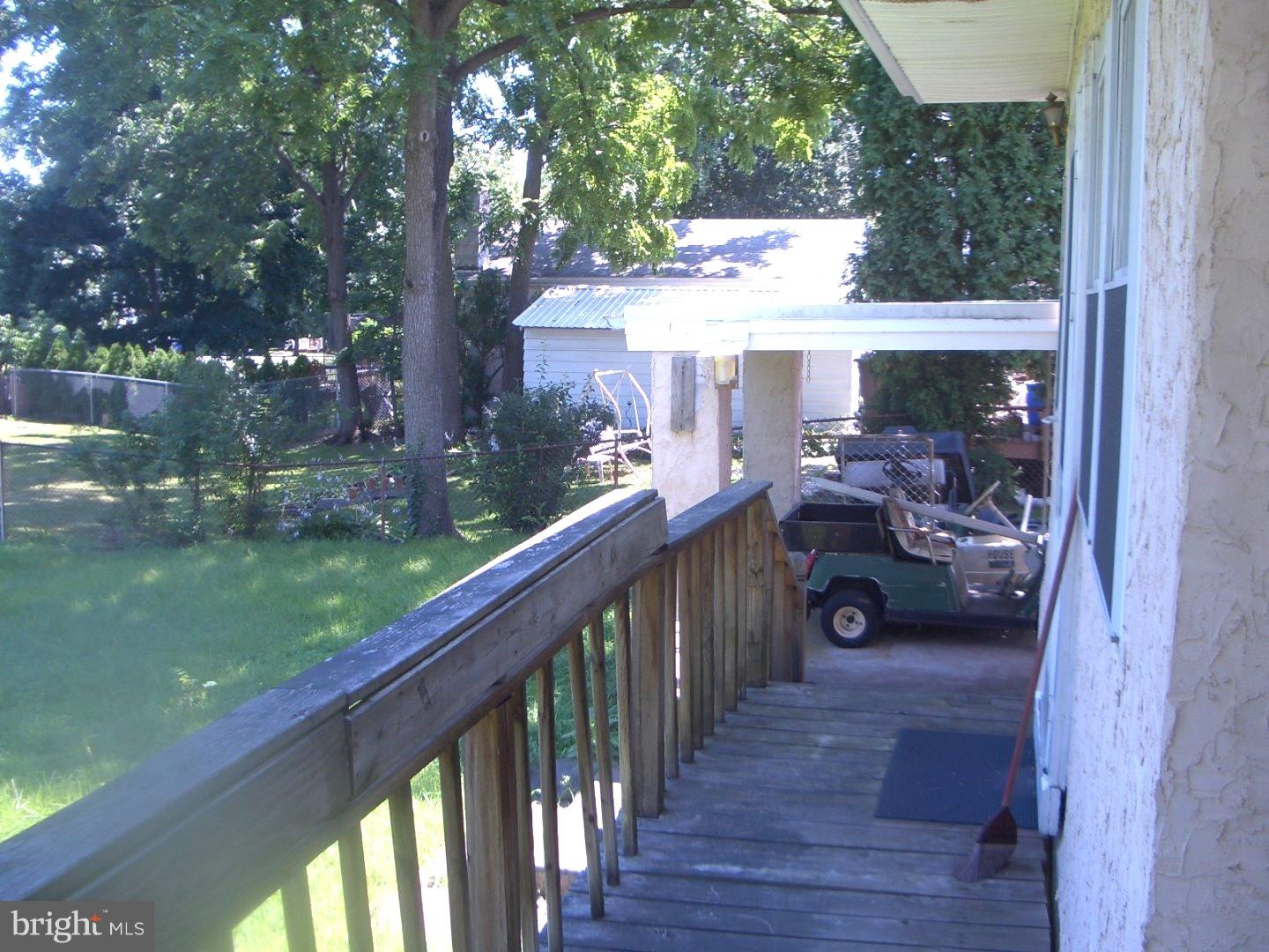 100 Loller Road Hatboro, PA 19040 - Photo 11 of 11 Driveway