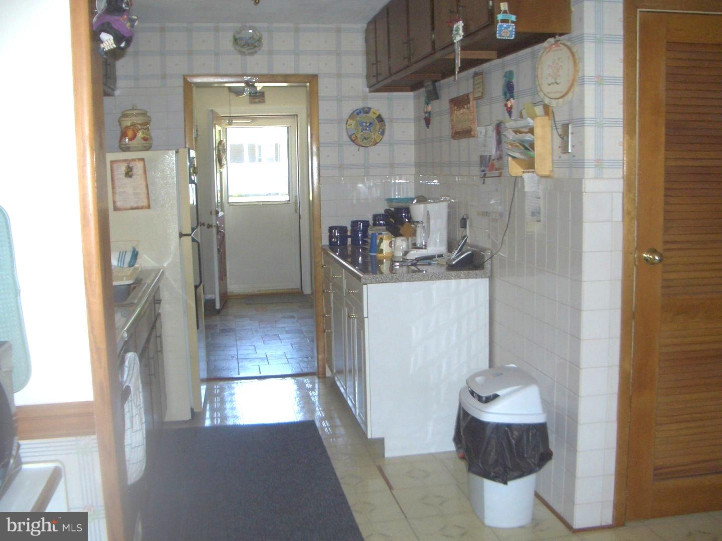 100 Loller Road Hatboro, PA 19040 - Photo 5 of 11 Kitchen