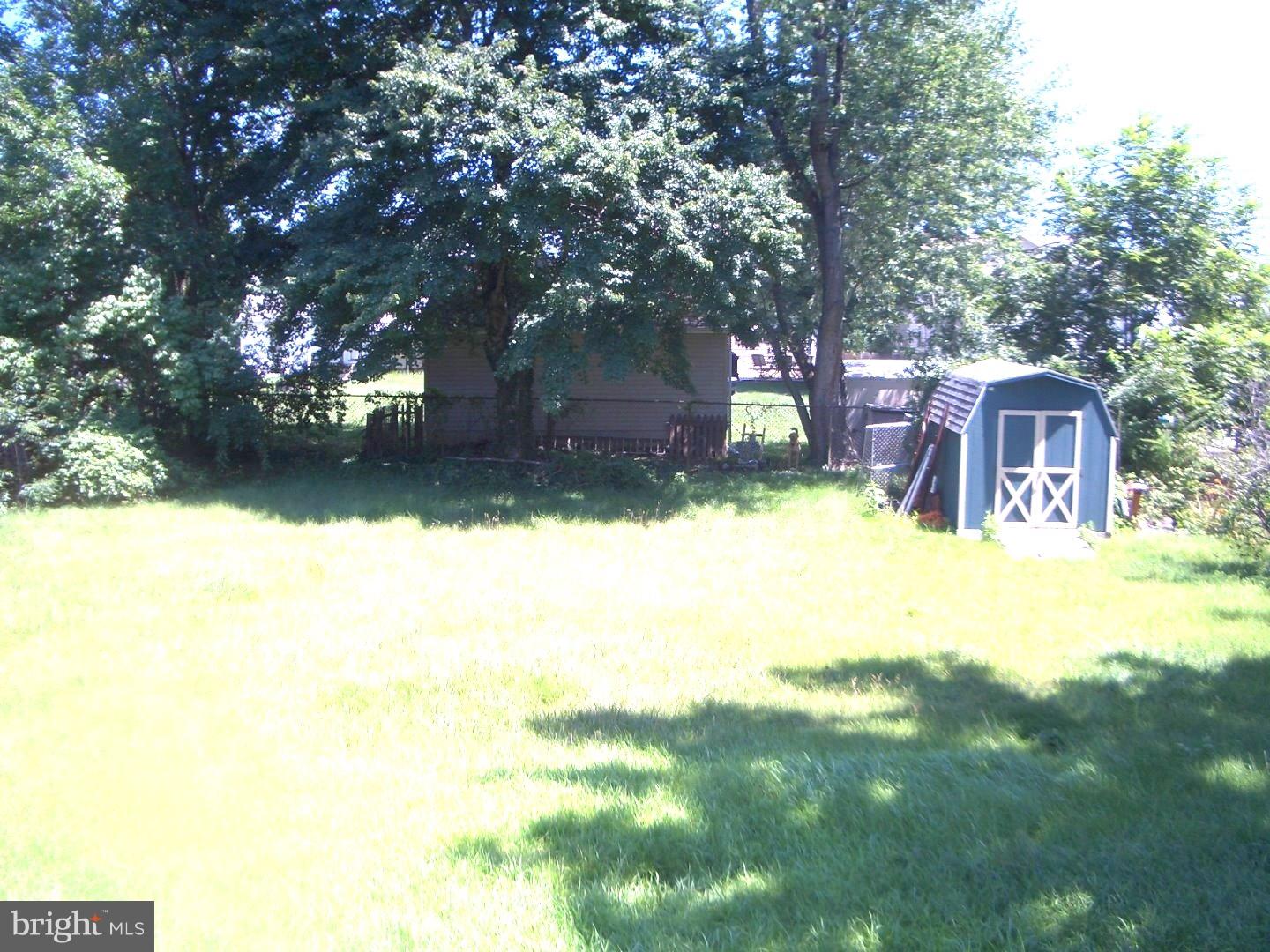 100 Loller Road Hatboro, PA 19040 - Photo 9 of 11 Back Yard