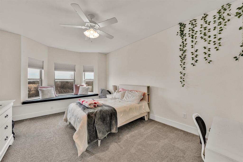 520 Bonnards Peak Road Burleson, TX 76028 - Photo 31 of 39