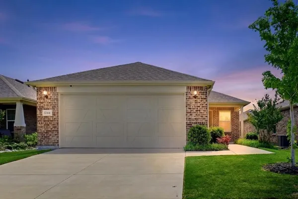 $300,000 | 1244 Eagle Lane, Aubrey, TX 76227
