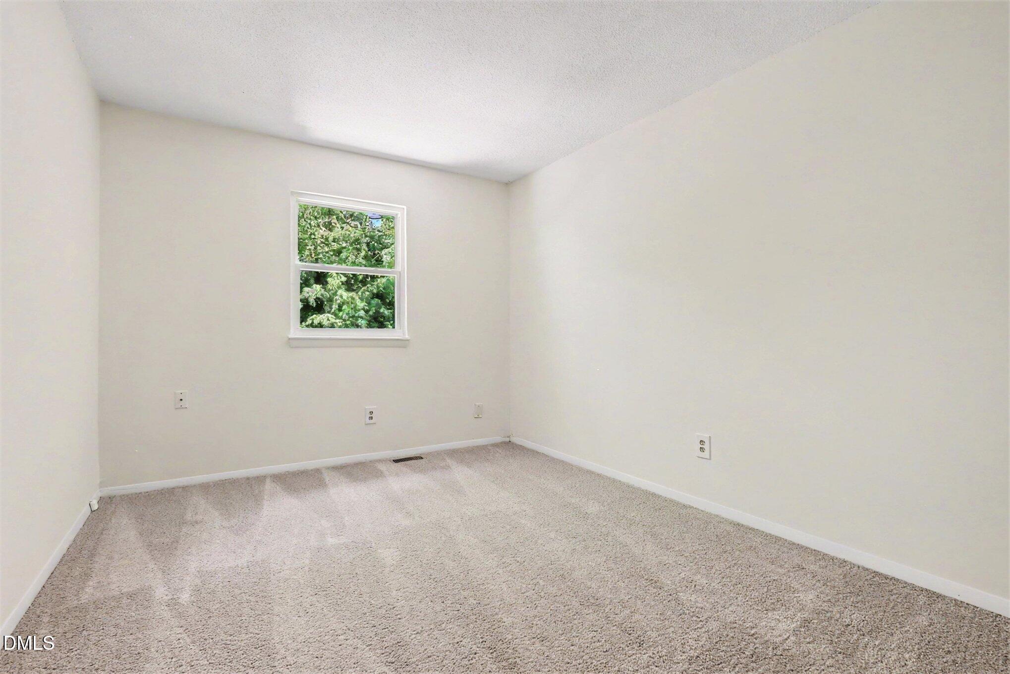 1220 Manassas Court, Unit B Raleigh, NC 27609 - Photo 19 of 32 019_file_3969
