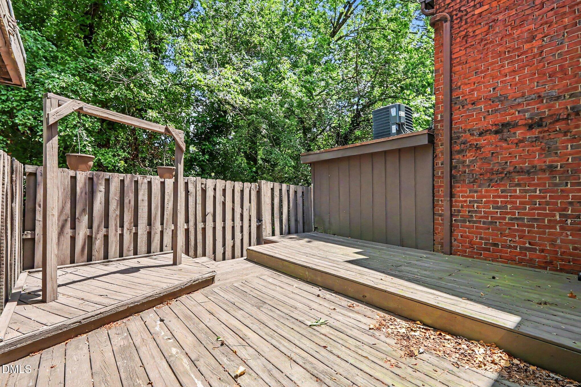 1220 Manassas Court, Unit B Raleigh, NC 27609 - Photo 28 of 32 026_file_2673