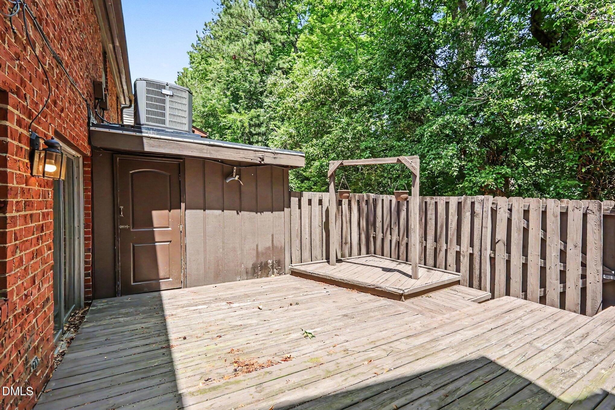 1220 Manassas Court, Unit B Raleigh, NC 27609 - Photo 29 of 32 027_file_4837