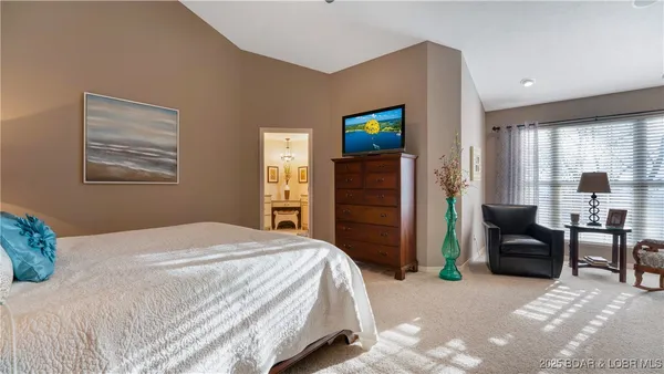 $644,000 | 125 Arrowhead Drive, Lake Ozark, MO 65049