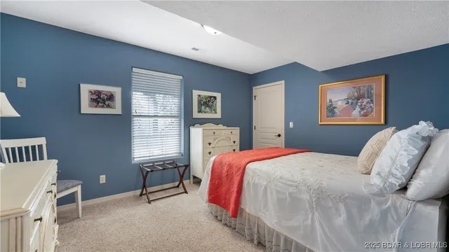 $649,000 | 125 Arrowhead Drive, Lake Ozark, MO 65049