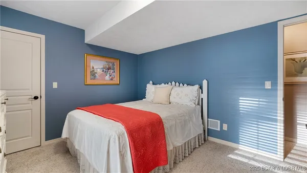 $644,000 | 125 Arrowhead Drive, Lake Ozark, MO 65049