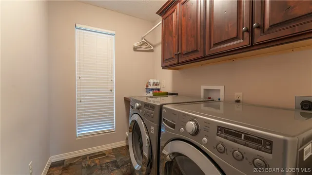 $649,000 | 125 Arrowhead Drive, Lake Ozark, MO 65049