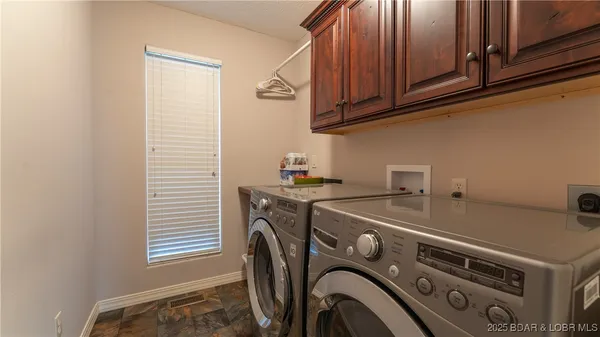 $649,000 | 125 Arrowhead Drive, Lake Ozark, MO 65049