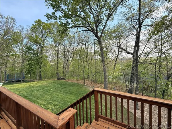 $644,000 | 125 Arrowhead Drive, Lake Ozark, MO 65049