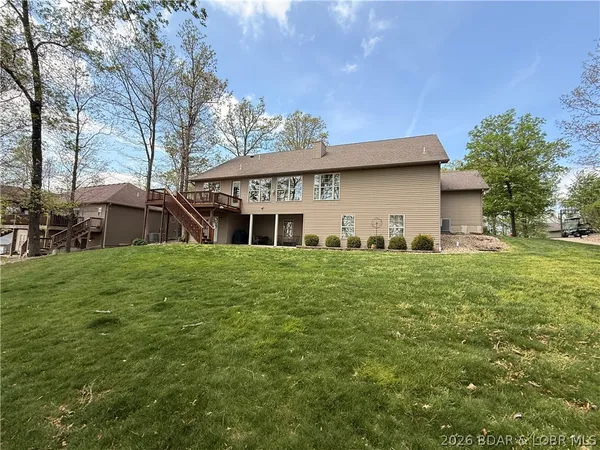 $644,000 | 125 Arrowhead Drive, Lake Ozark, MO 65049
