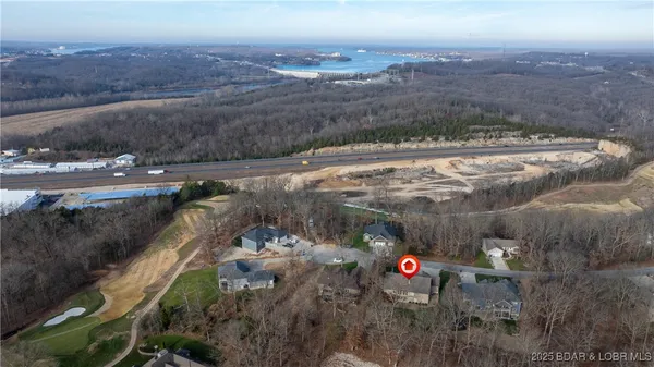 $644,000 | 125 Arrowhead Drive, Lake Ozark, MO 65049