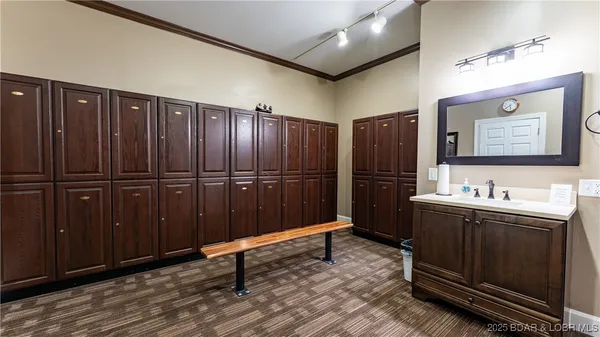 $644,000 | 125 Arrowhead Drive, Lake Ozark, MO 65049