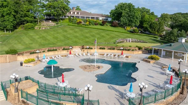 $644,000 | 125 Arrowhead Drive, Lake Ozark, MO 65049