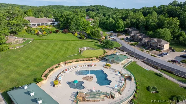 $644,000 | 125 Arrowhead Drive, Lake Ozark, MO 65049