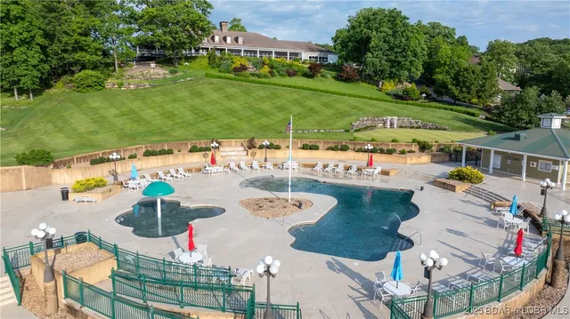 $649,000 | 125 Arrowhead Drive, Lake Ozark, MO 65049