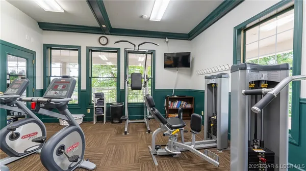 $649,000 | 125 Arrowhead Drive, Lake Ozark, MO 65049