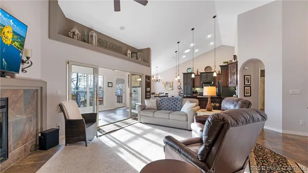 $644,000 | 125 Arrowhead Drive, Lake Ozark, MO 65049