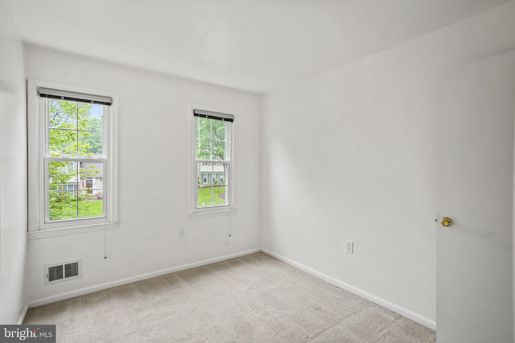 9086 Brook Ford Road Burke, VA 22015 - Photo 17 of 39