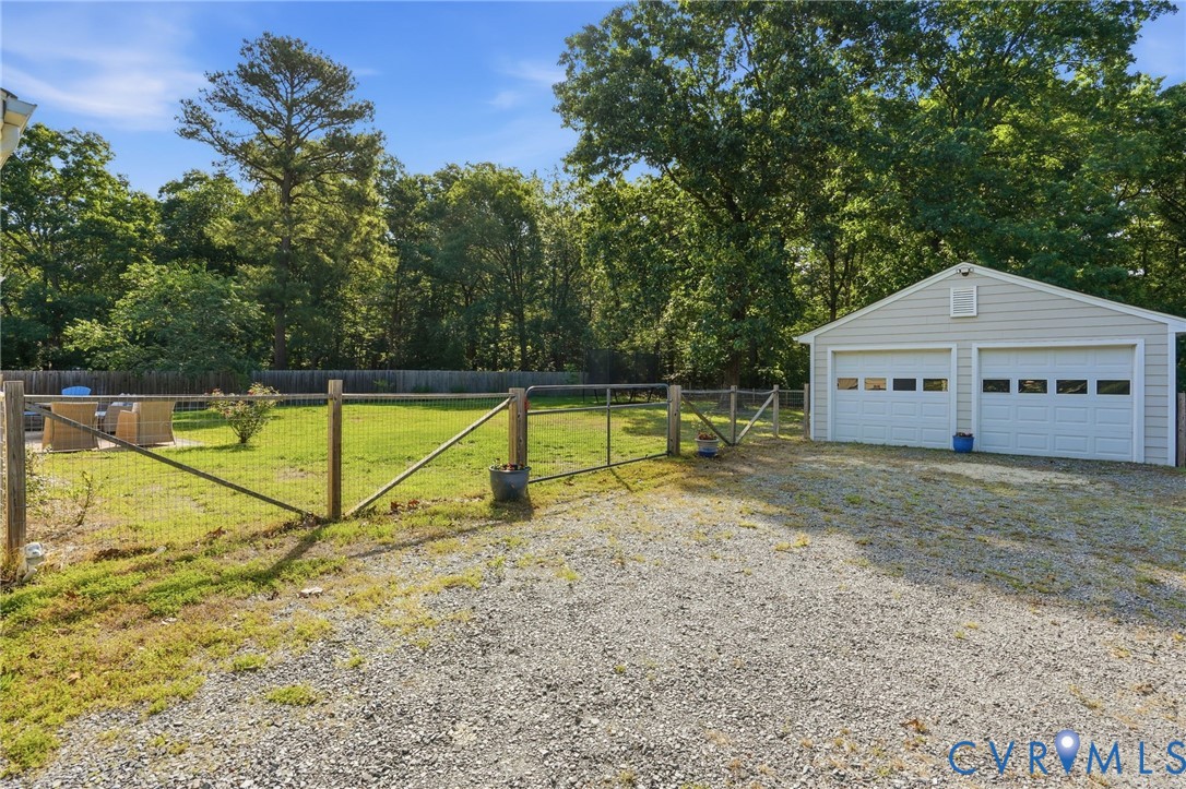 11520 Hanover Courthouse Road Hanover, VA 23069 - Photo 5 of 30