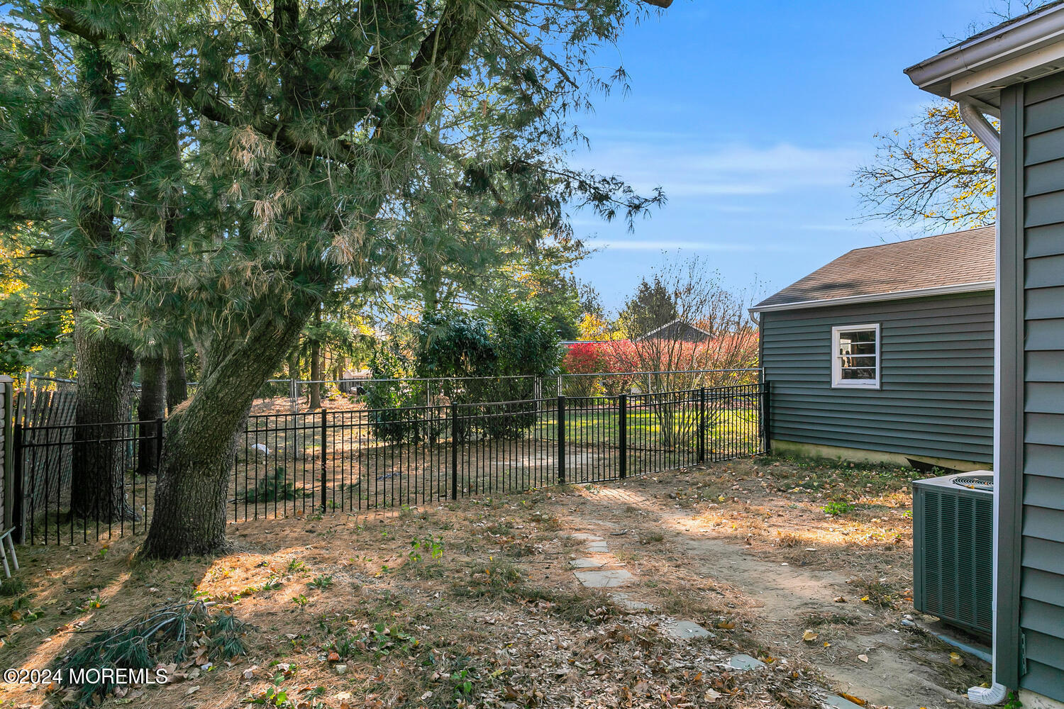 6 Rutledge Drive Red Bank, NJ 07701 - Photo 35 of 37 6 Rutledge Dr Red Bank NJ-large-047-009-