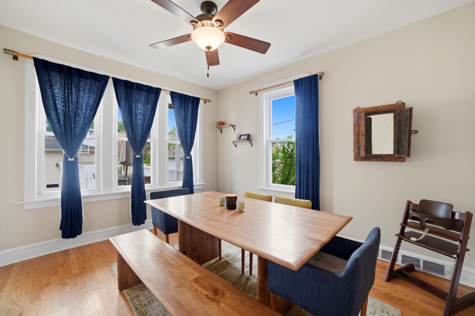 3808 North Ridgeway Avenue Chicago, IL 60618 - Photo 10 of 31