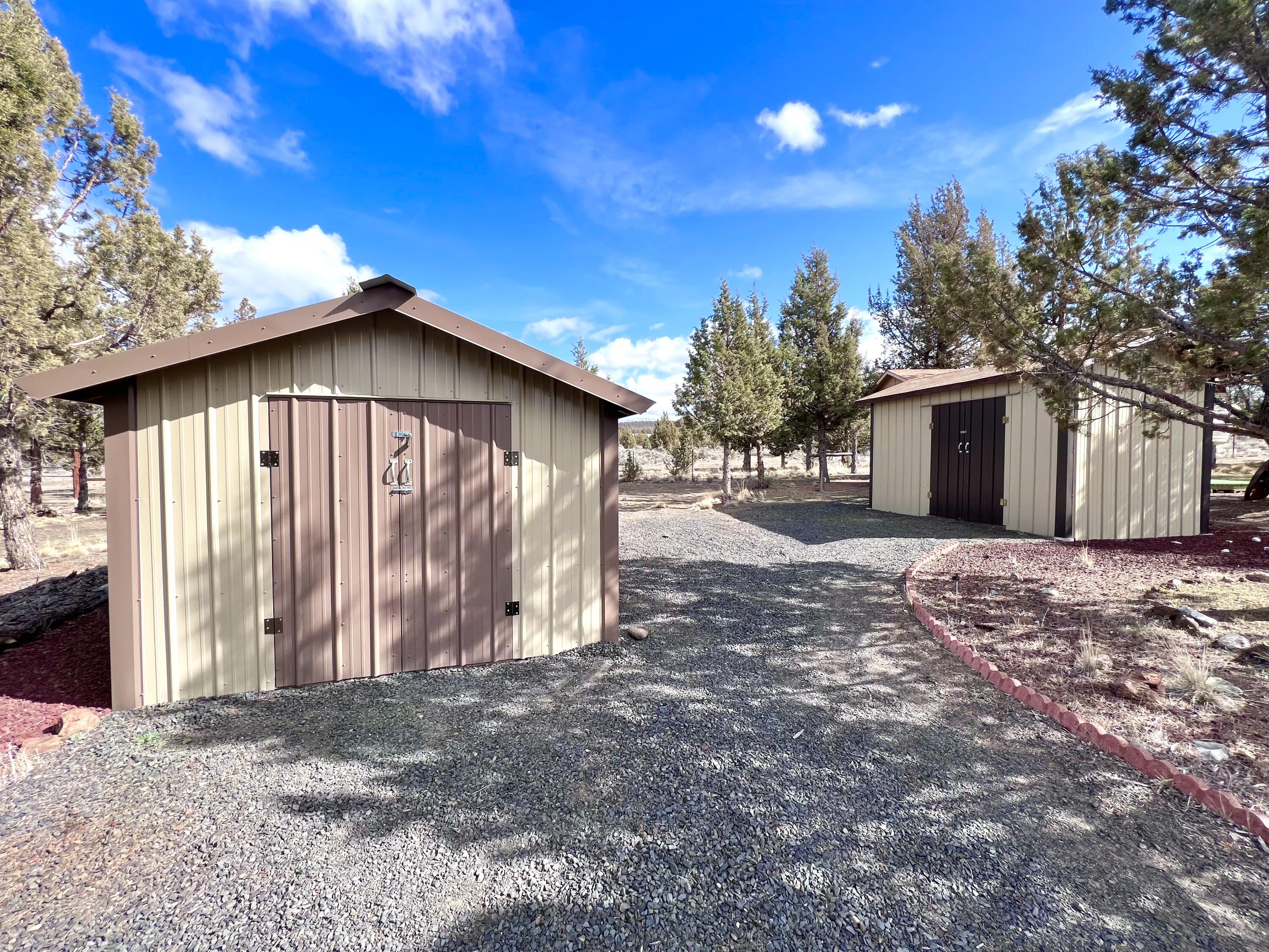 15966 Southeast Pecos Road Prineville, OR 97754 - Photo 9 of 41 9
