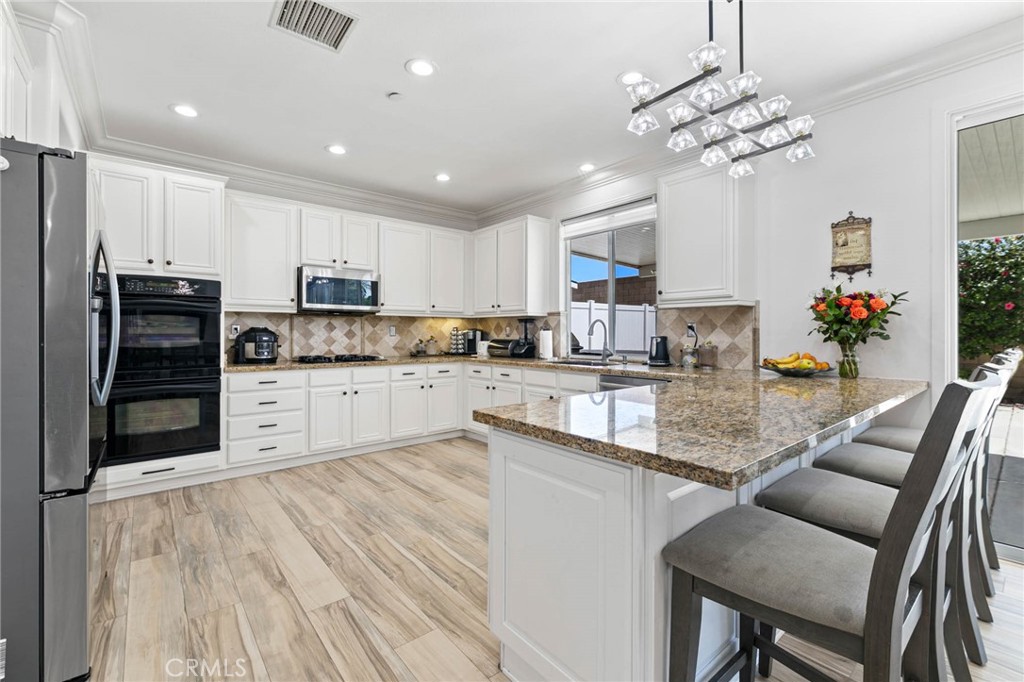 13751 Smokestone Street Rancho Cucamonga, CA 91739 - Photo 5 of 48
