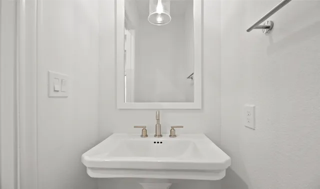 $557,587 | 1822 South Wildflower Drive, Deer Park, TX 77536