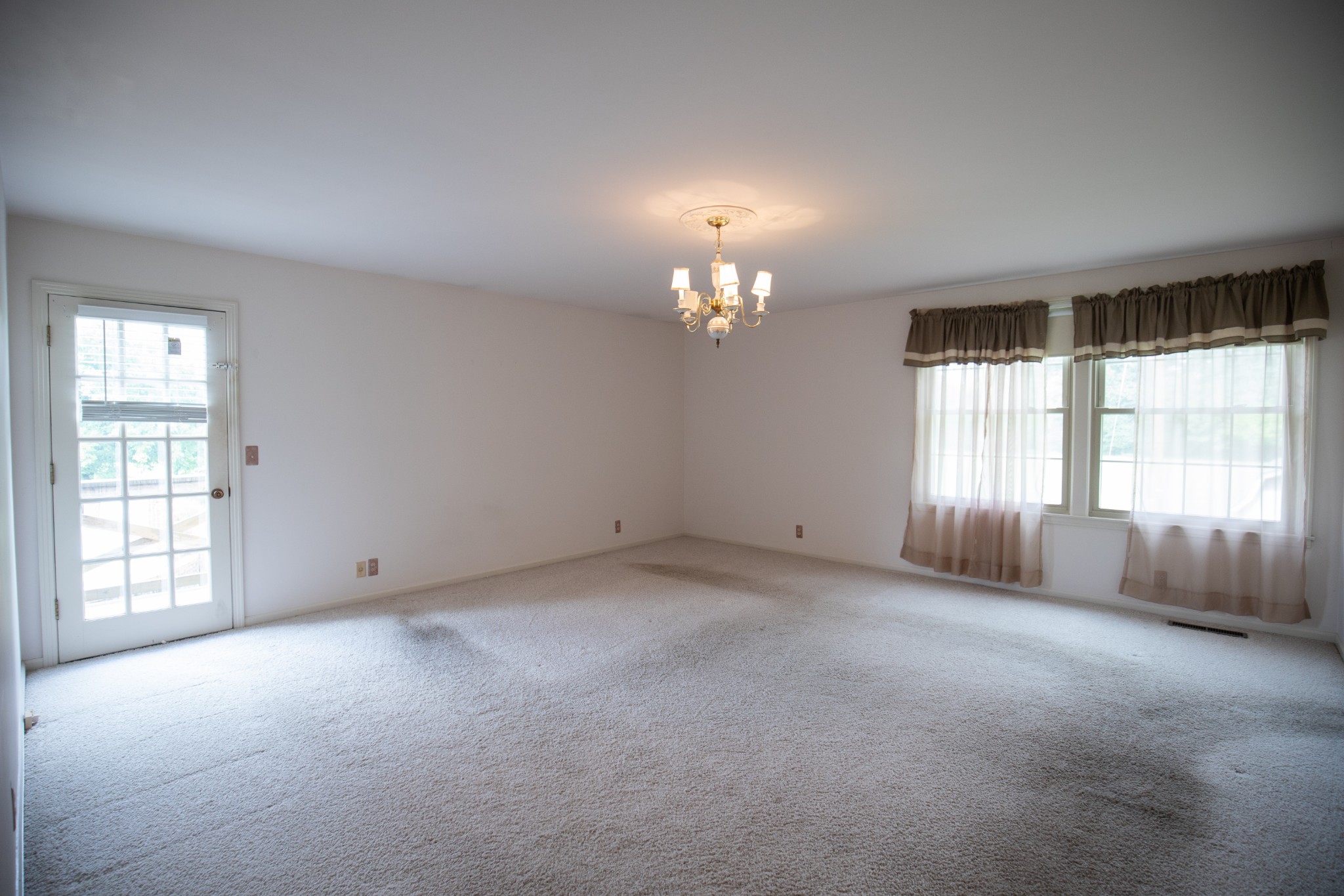 1542 Neelys Bend Road Madison, TN 37115 - Photo 32 of 47 Gallery Image 32