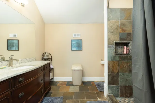 $825,000 | 6440 St Anthony Drive, Hollywood, SC 29449