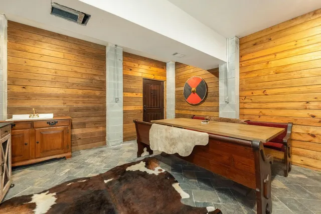 $825,000 | 6440 St Anthony Drive, Hollywood, SC 29449