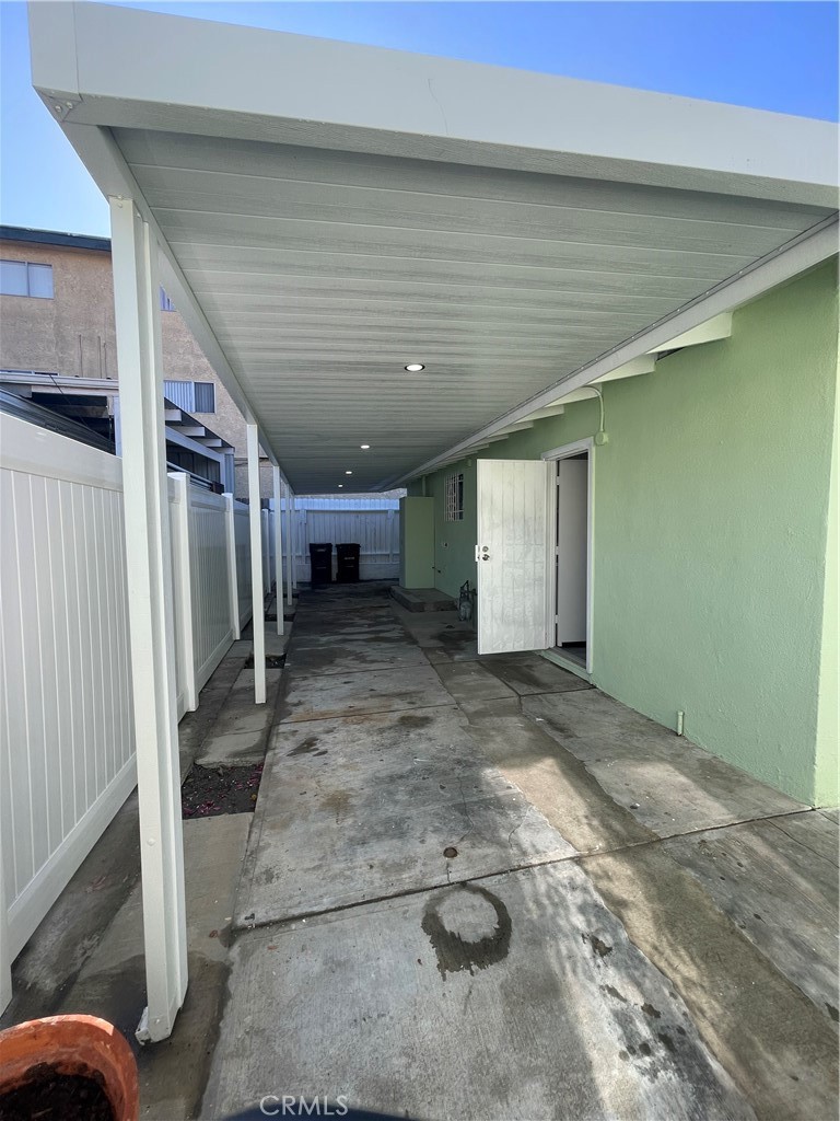 3334 139th Street Hawthorne, CA 90250 - Photo 13 of 15 a view of a garage